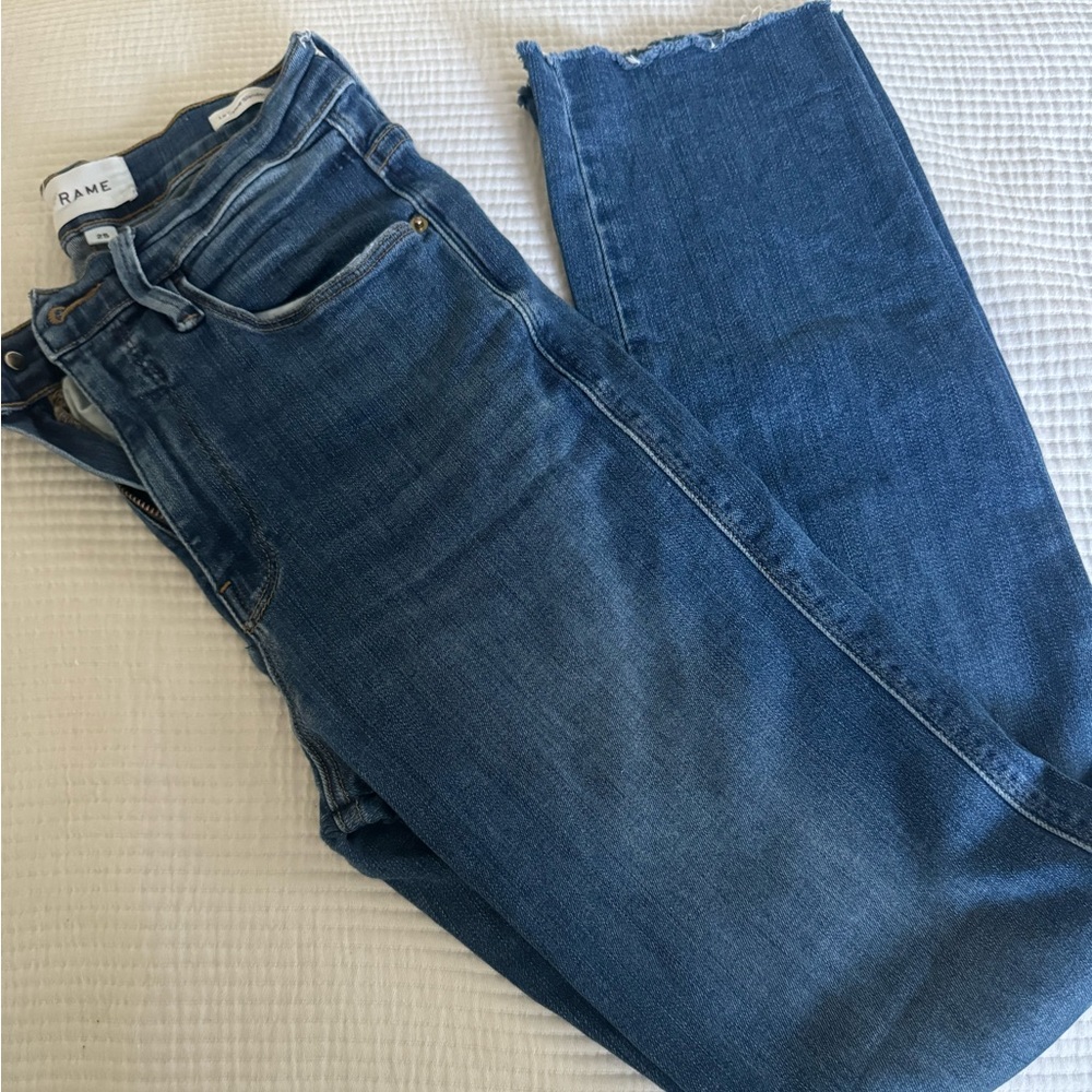 Frame Le Sylvie Slender Straight Jeans